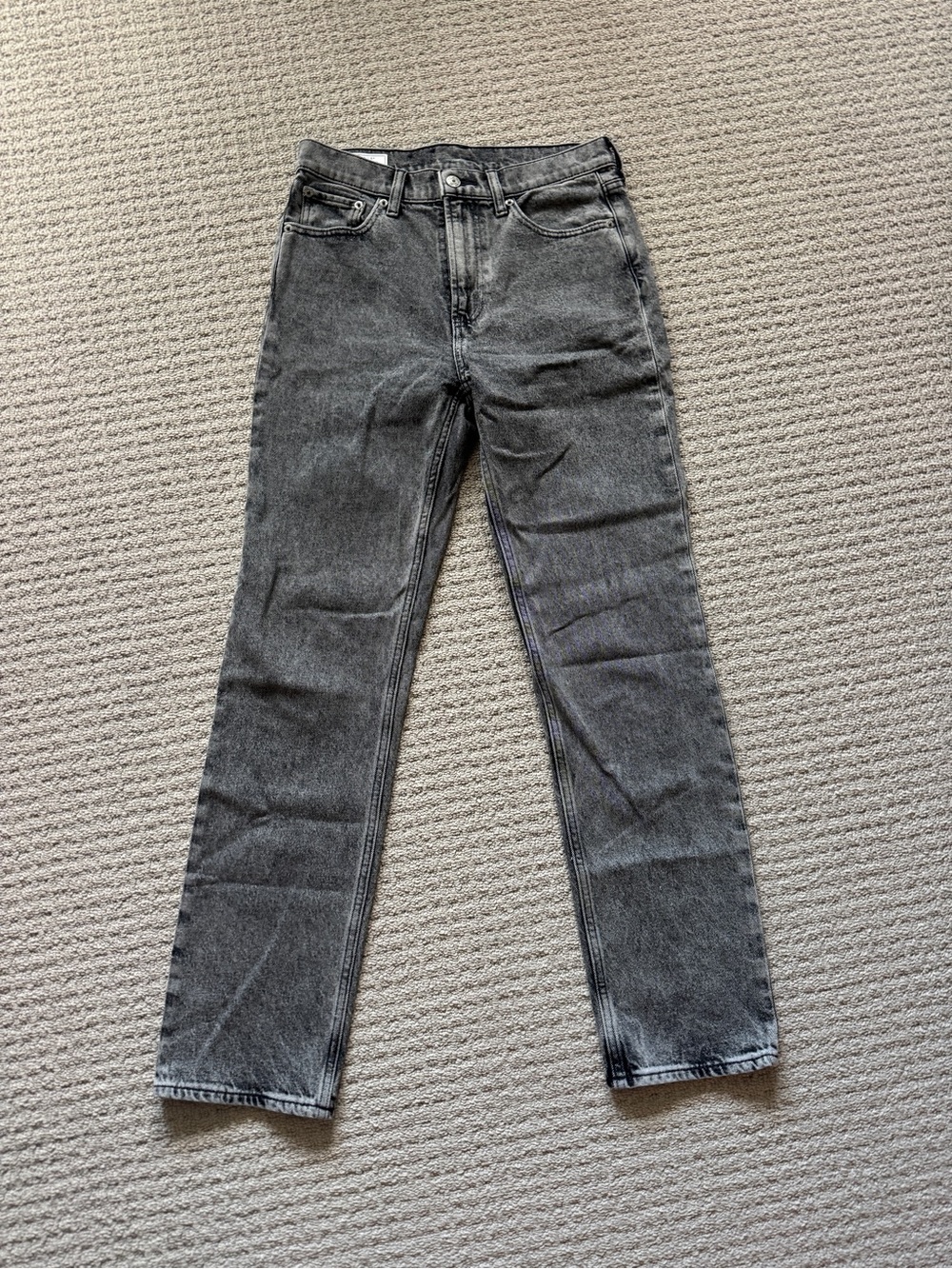 GAP Women’s Washed Black 90’s High rise Straight Jeans